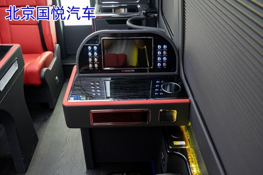 特12座韶关落地多少钱爱游戏爱体育丰田考斯(图2)